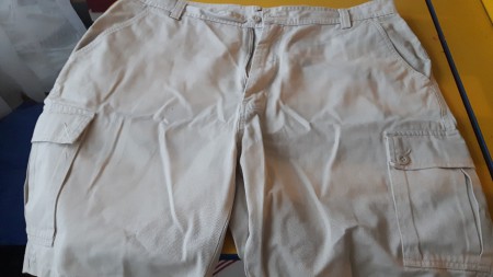 Bermude bumbac, 44-46, pret 25 lei